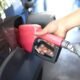 Gasolina dispara de forma absurda e atinge o preço de R$ 21 nas bombas de combustível