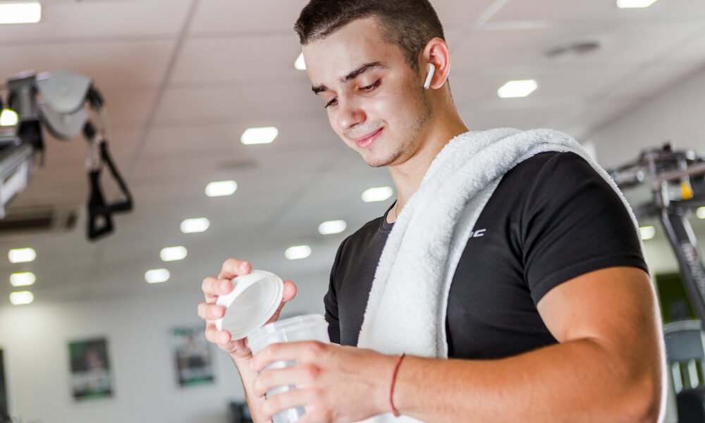 Musculação é ótimo para a saúde, mas especialistas recomendam esses 3 exercícios para manter o cérebro ativo