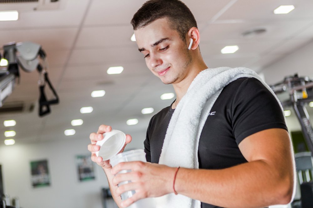 Musculação é ótimo para a saúde, mas especialistas recomendam esses 3 exercícios para manter o cérebro ativo