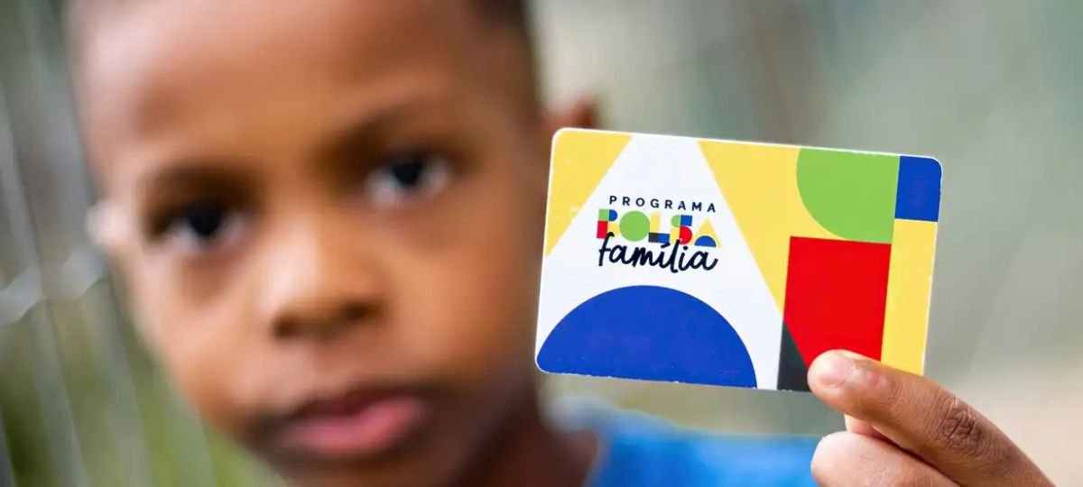 Mudança no Bolsa Família pode fazer famílias deixarem o programa antes do esperado