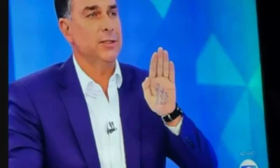 flavio bolsonaro escreve na mao