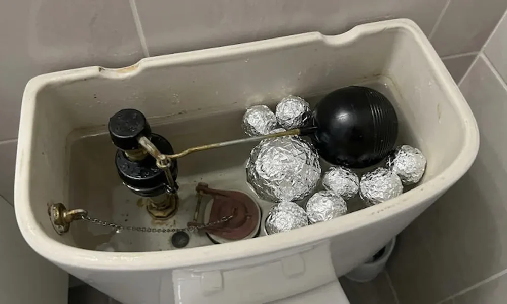 Papel alumnio no vaso